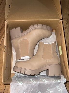 Mia Women’s Ivy boots